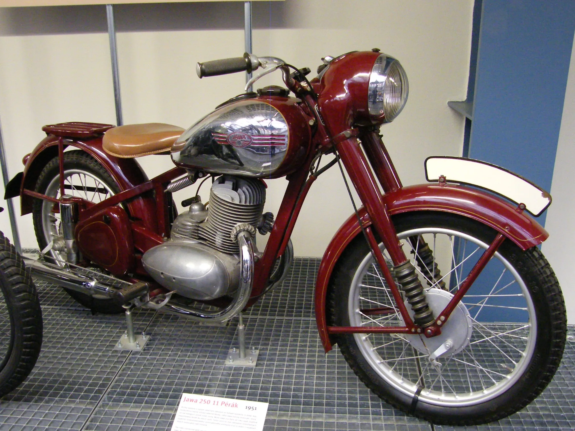 Jawa 250 Pérák v Národním technickém muzeu v Praze